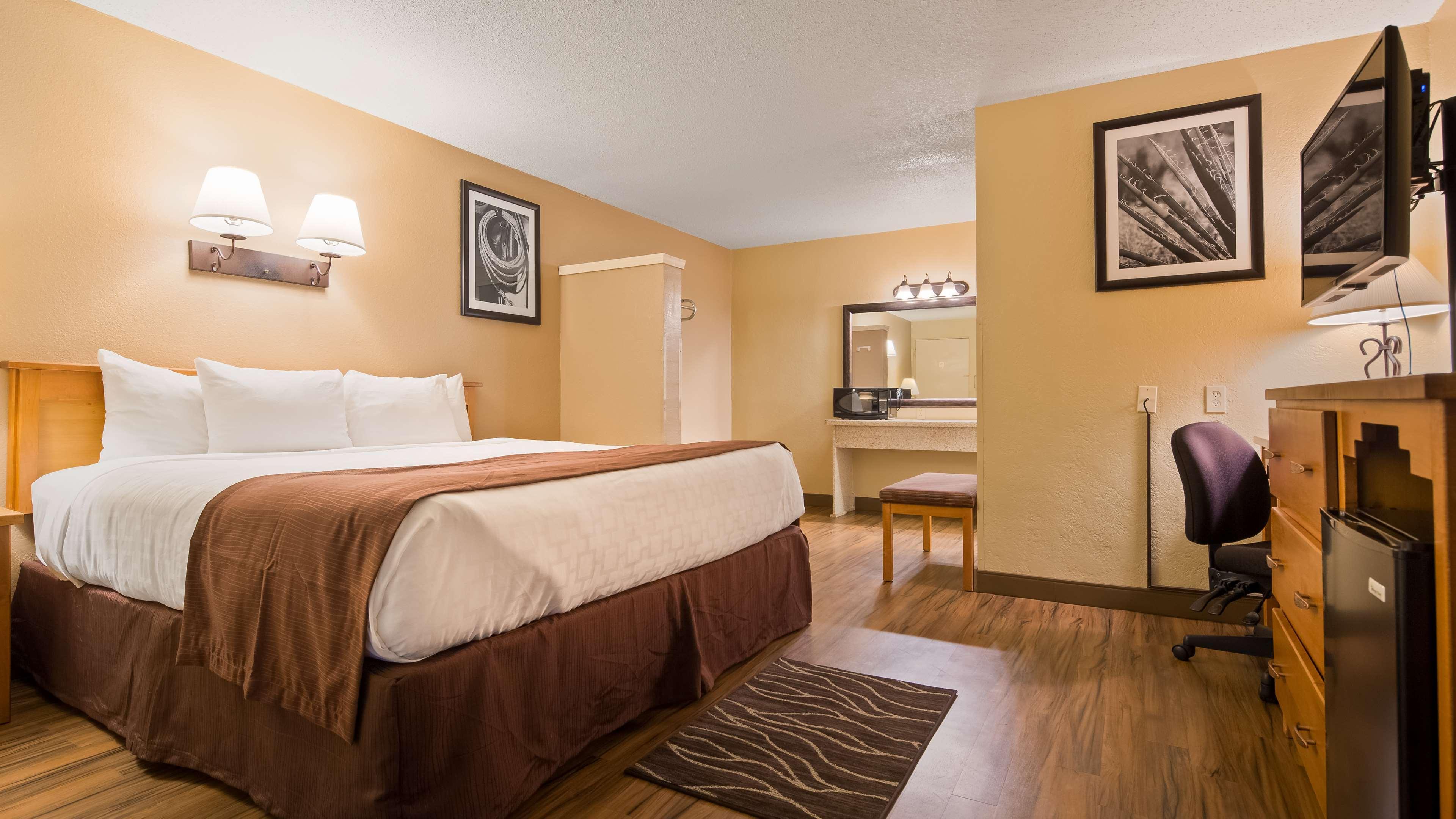 Best Western Turquoise Inn & Suites Кортес Экстерьер фото